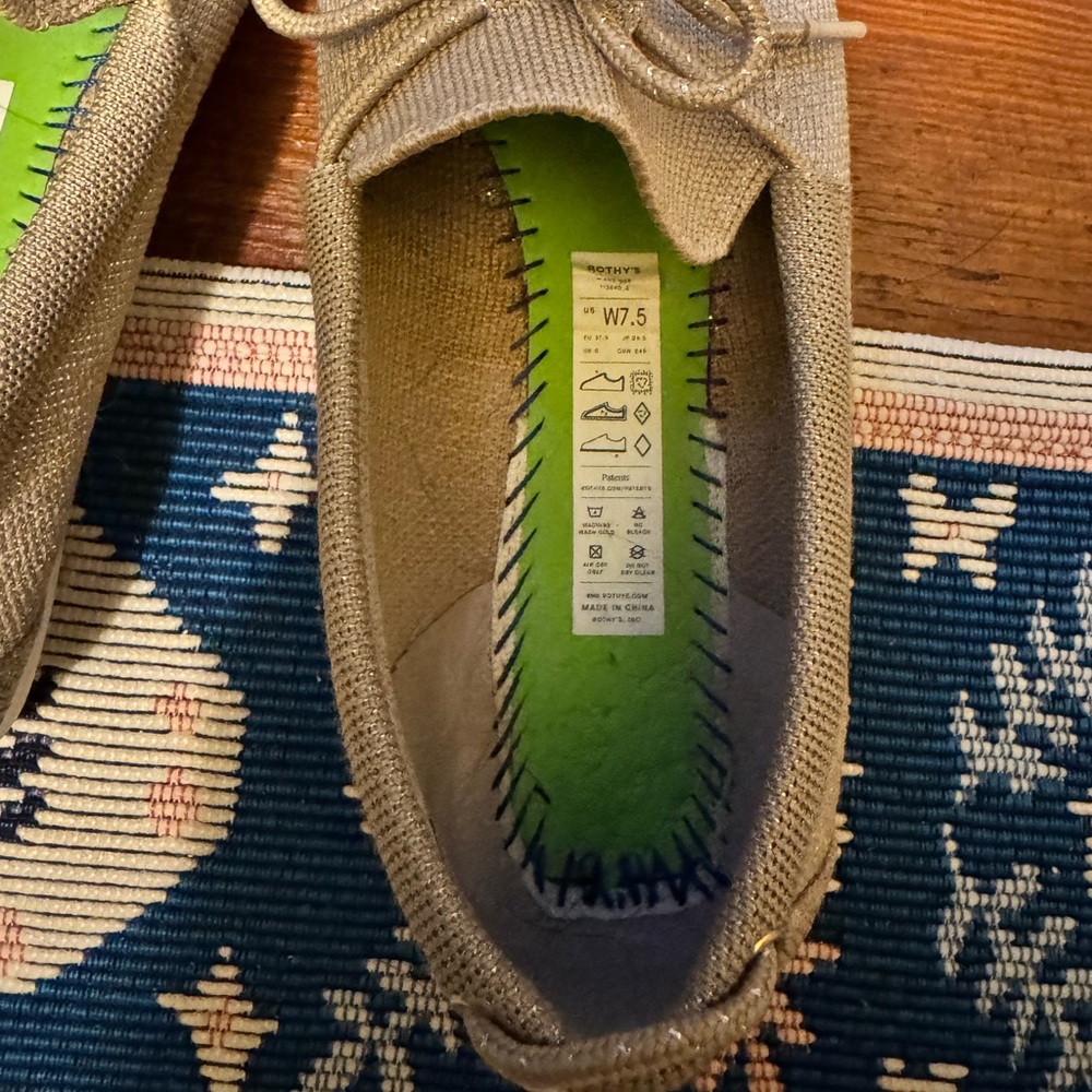 ROTHY’S | boat shoe in shimmery sand - Picture 5 of 8